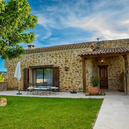 Le Sommet De La Tour, Vue, Calme Et Chevaux * Montlaux