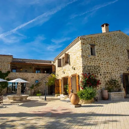 Le Sommet De La Tour, Vue, Calme Et Chevaux Apartment *