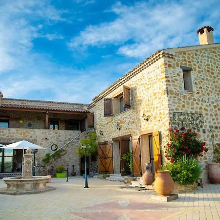 Le Sommet De La Tour, Vue, Calme Et Chevaux * Montlaux