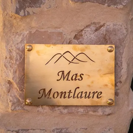 Le Sommet De La Tour, Vue, Calme Et Chevaux Montlaux