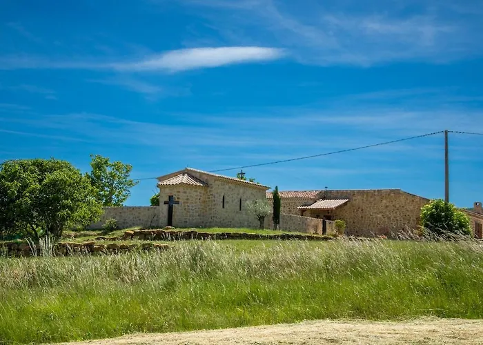 Le Sommet De La Tour, Vue, Calme Et Chevaux * Montlaux